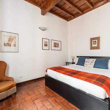 Domus Quiritum Charming, Appartamento D'Epoca A Campo De' Fiori ローマ エクステリア 写真