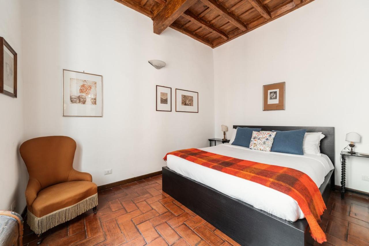 Domus Quiritum Charming, Appartamento D'Epoca A Campo De' Fiori ローマ エクステリア 写真