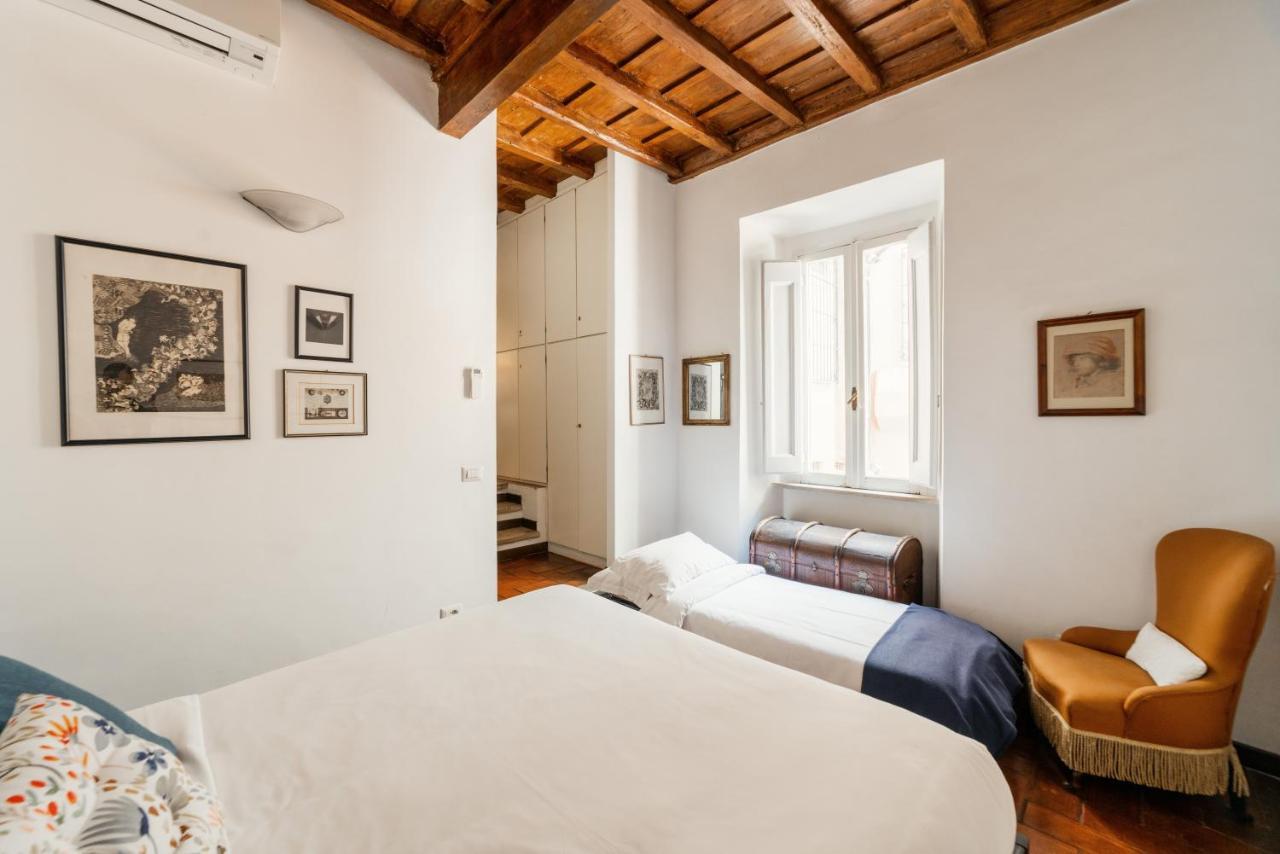 Domus Quiritum Charming, Appartamento D'Epoca A Campo De' Fiori ローマ エクステリア 写真