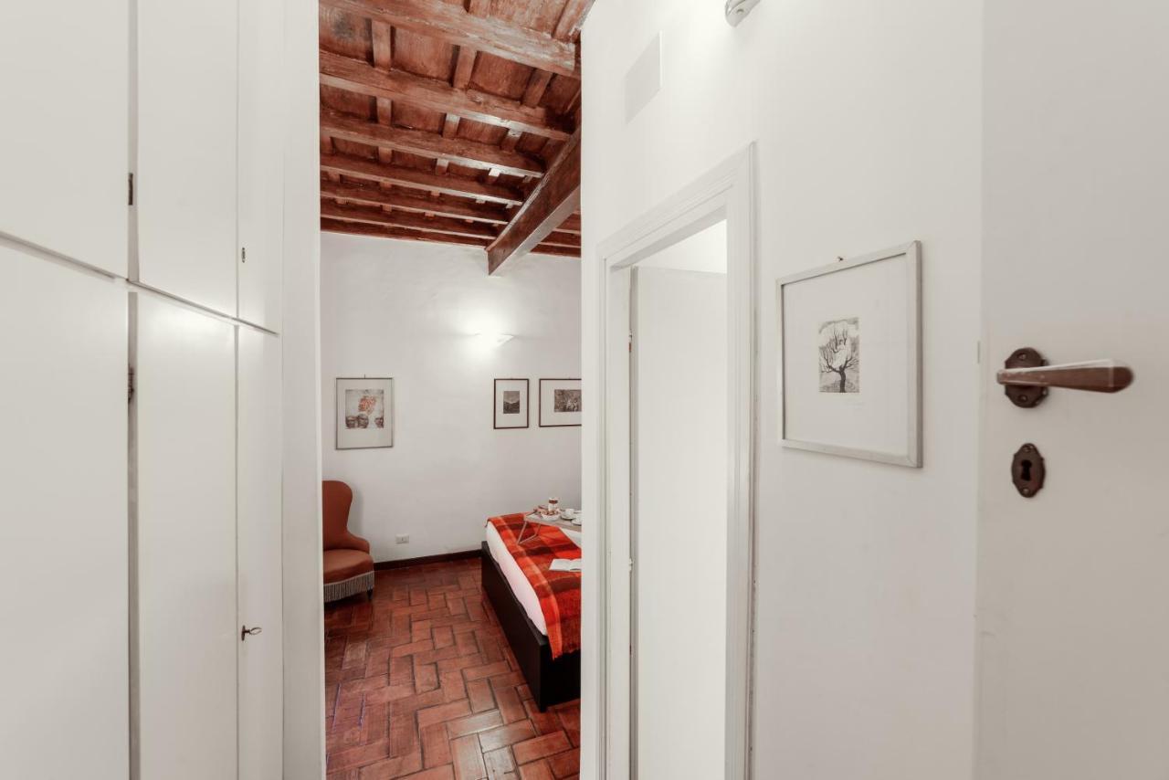 Domus Quiritum Charming, Appartamento D'Epoca A Campo De' Fiori ローマ エクステリア 写真