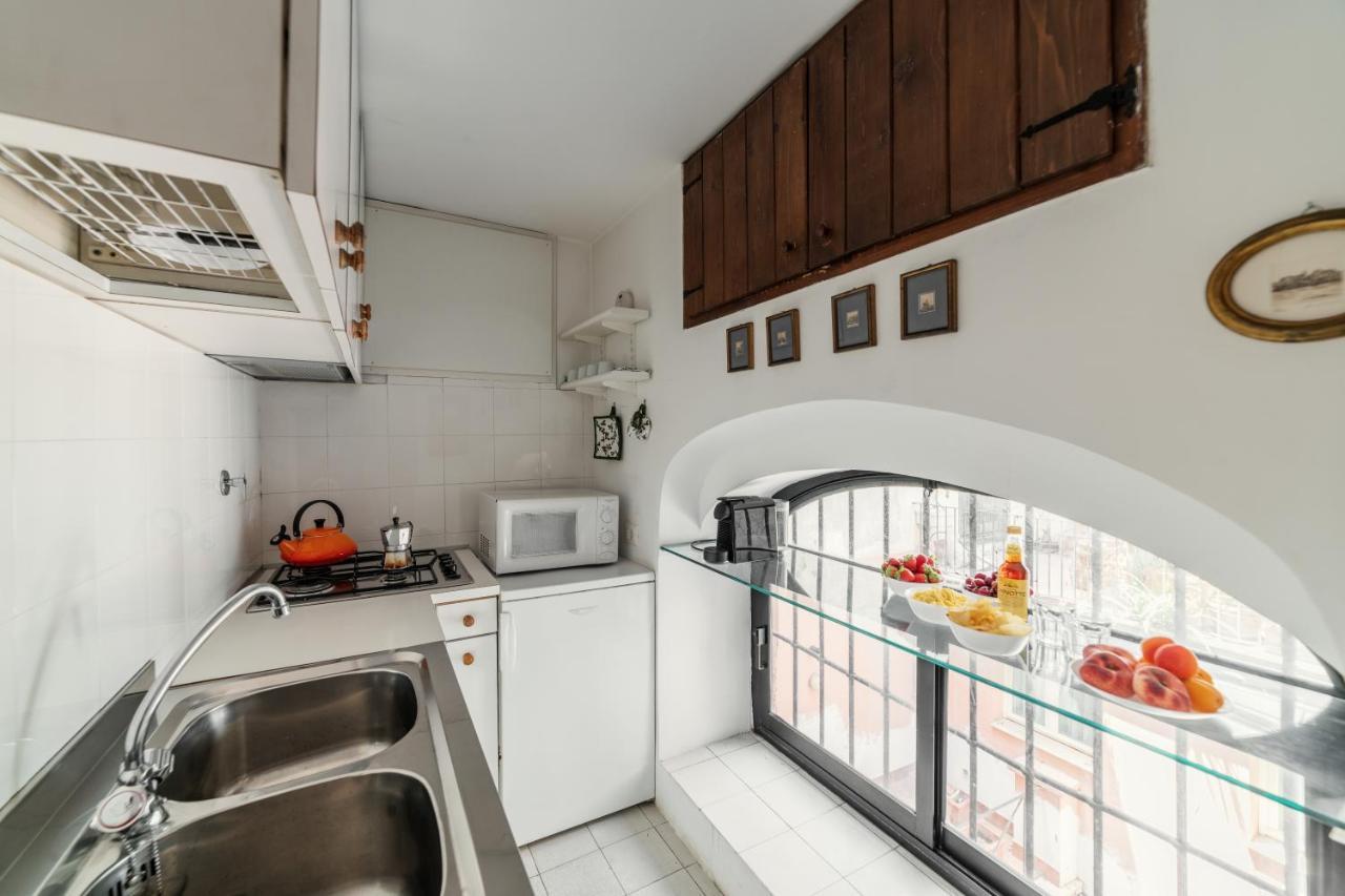 Domus Quiritum Charming, Appartamento D'Epoca A Campo De' Fiori ローマ エクステリア 写真