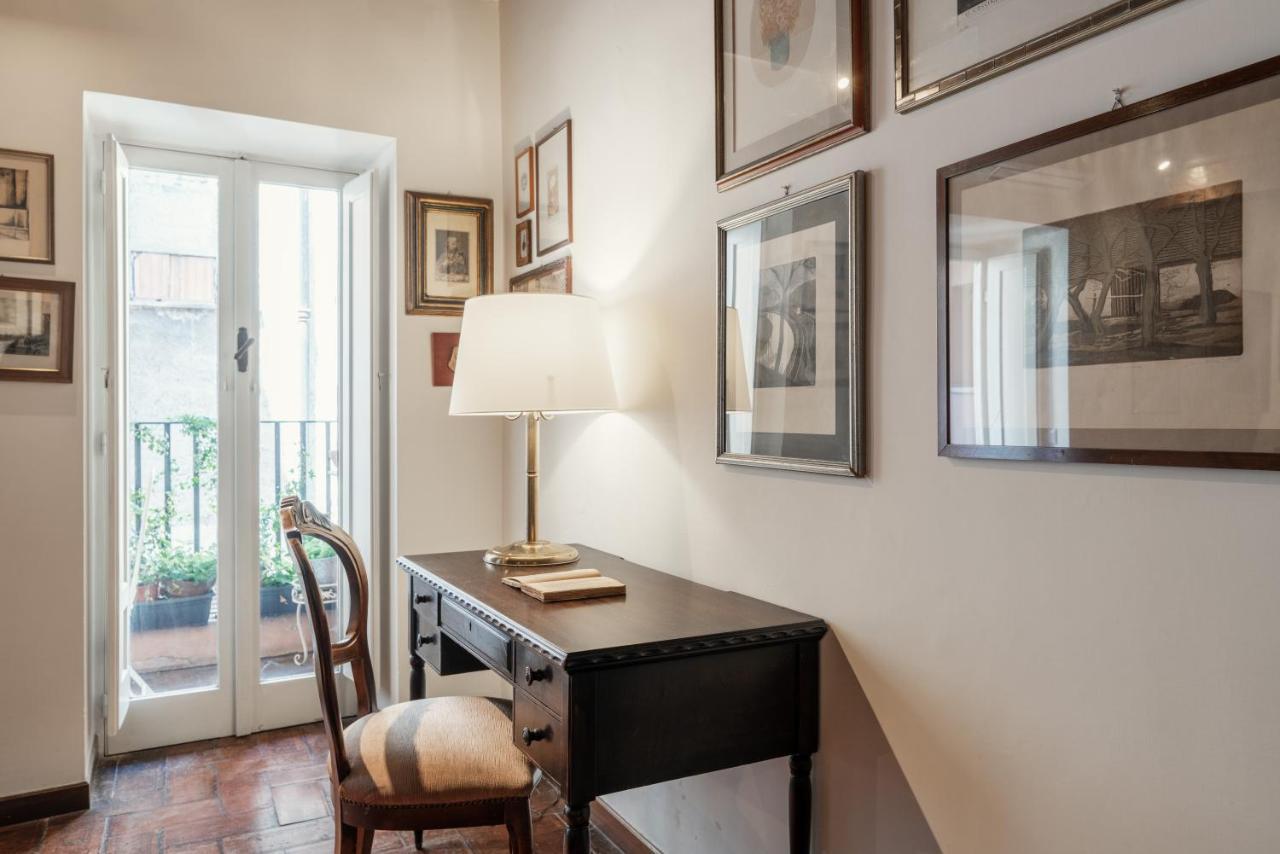 Domus Quiritum Charming, Appartamento D'Epoca A Campo De' Fiori ローマ エクステリア 写真