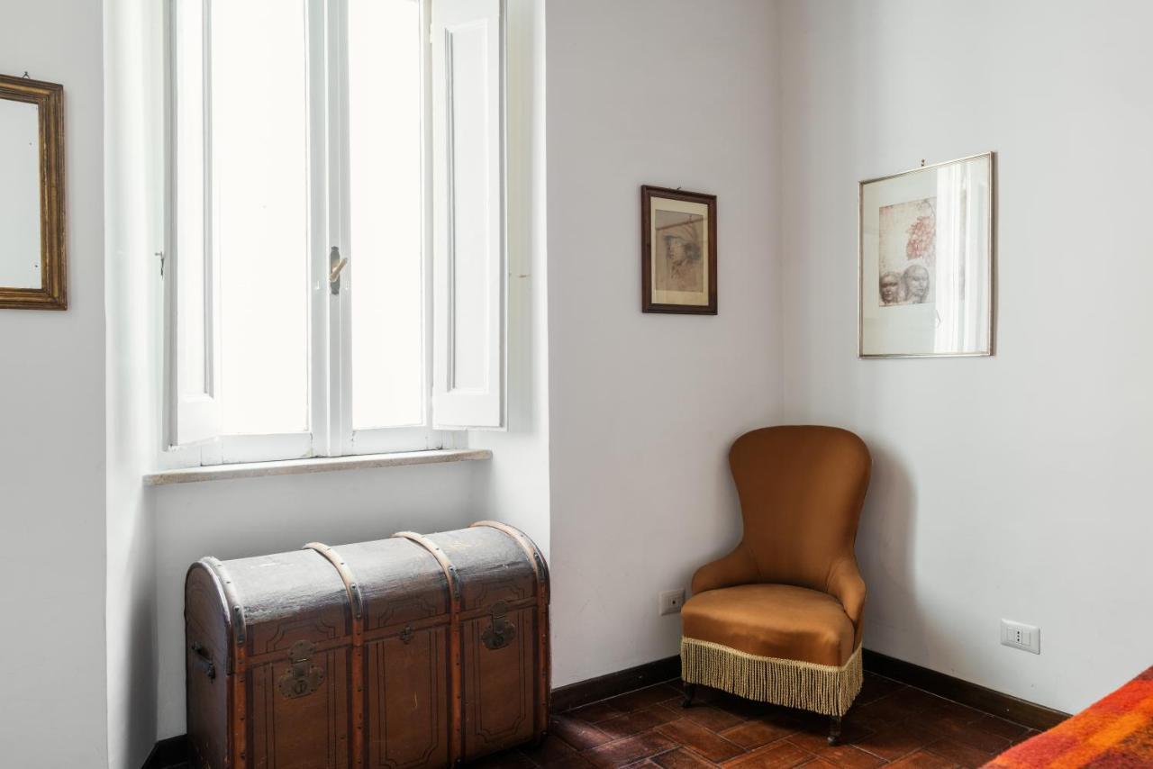Domus Quiritum Charming, Appartamento D'Epoca A Campo De' Fiori ローマ エクステリア 写真