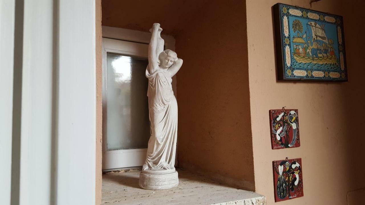 Domus Quiritum Charming, Appartamento D'Epoca A Campo De' Fiori ローマ エクステリア 写真